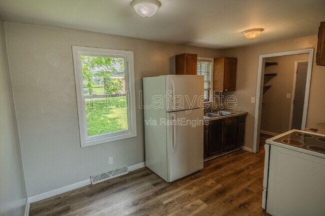 Foto del edificio - 436 Lamplighter Ln