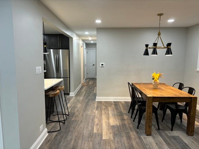 Stylish Dining Room - 506 Forest Ave