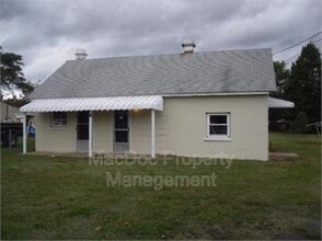 Building Photo - 303 Powell St