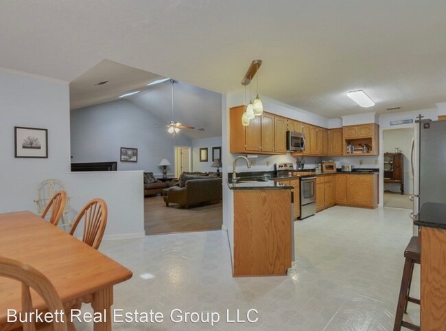 Foto del edificio - 3 br, 2.5 bath House - 1457 Brown Road