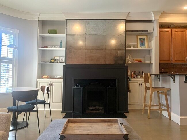 Building Photo - 66 Clarendon St