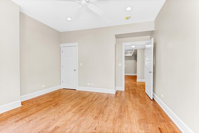 Building Photo - 4705 N Talman Ave