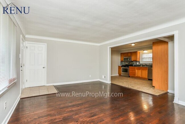 Foto del edificio - Available Now!