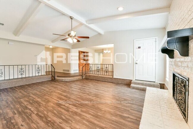Building Photo - 2601 Pebblestone Lane
