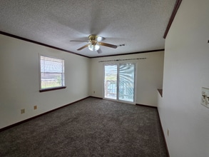 Building Photo - 4780 Pontchartrain Dr