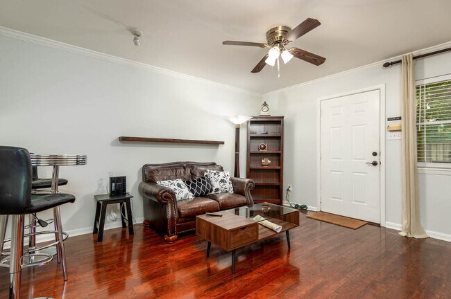 Building Photo - 2221 Wentwood Valley Dr