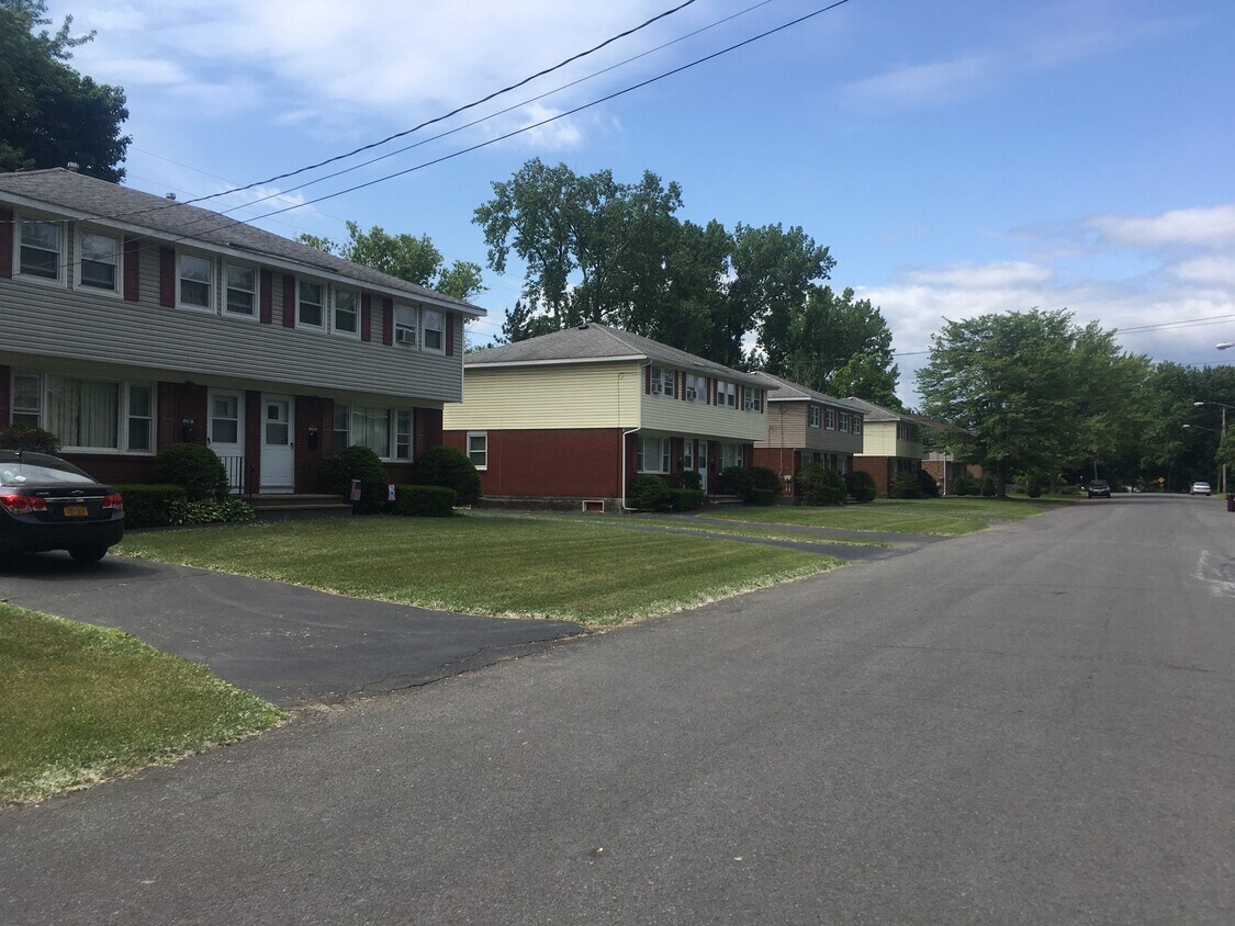 32 Commodore St, Albany, NY 12205 Townhome Rentals in Albany NY