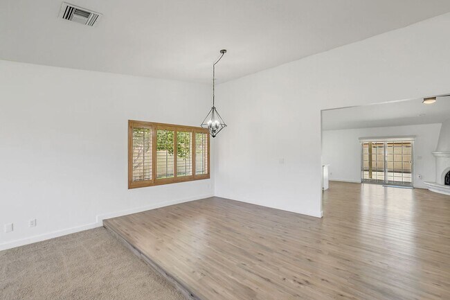 Building Photo - Beautiful Chandler home!
