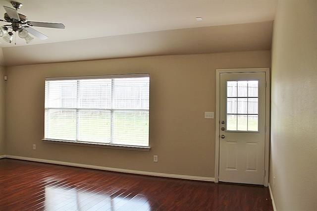 Building Photo - 3612 Applewood Rd
