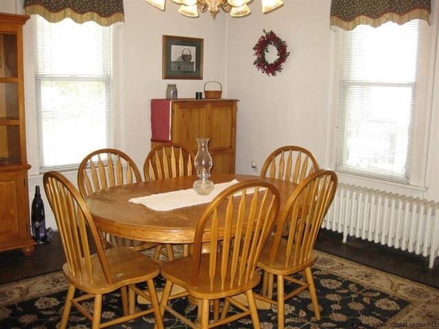 Foto del edificio - 73 Pine Grove Ave