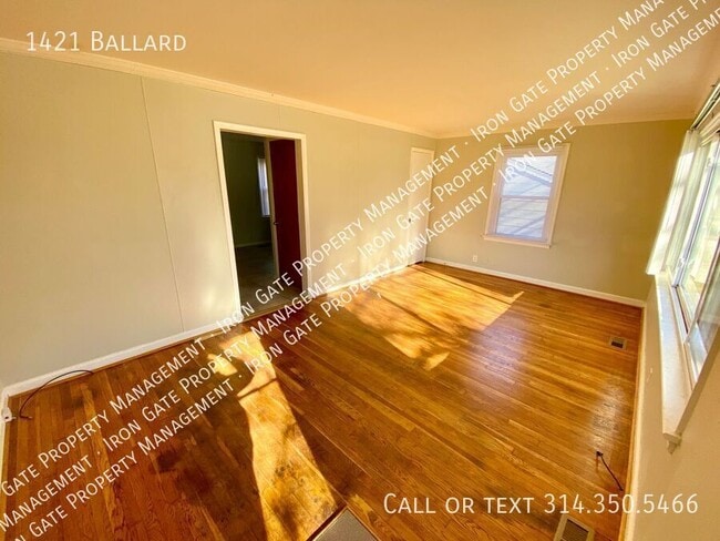 Building Photo - 1421 Ballard-