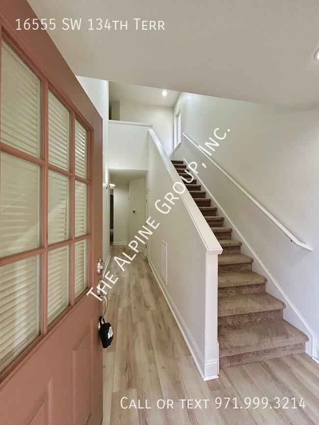 Foto del edificio - Spacious Home in Tigard!