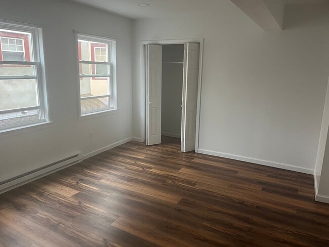 Building Photo - 1714 Union St