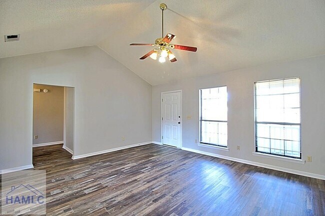 Foto del edificio - 942 Gulfstream Rd