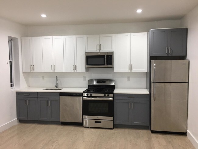 Blue Pond Realty Diamond Bridge Apartments Jersey City Nj Apartments Com