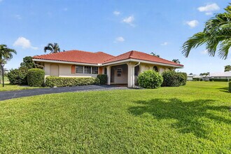 Building Photo - 213 Rio Vista Cir