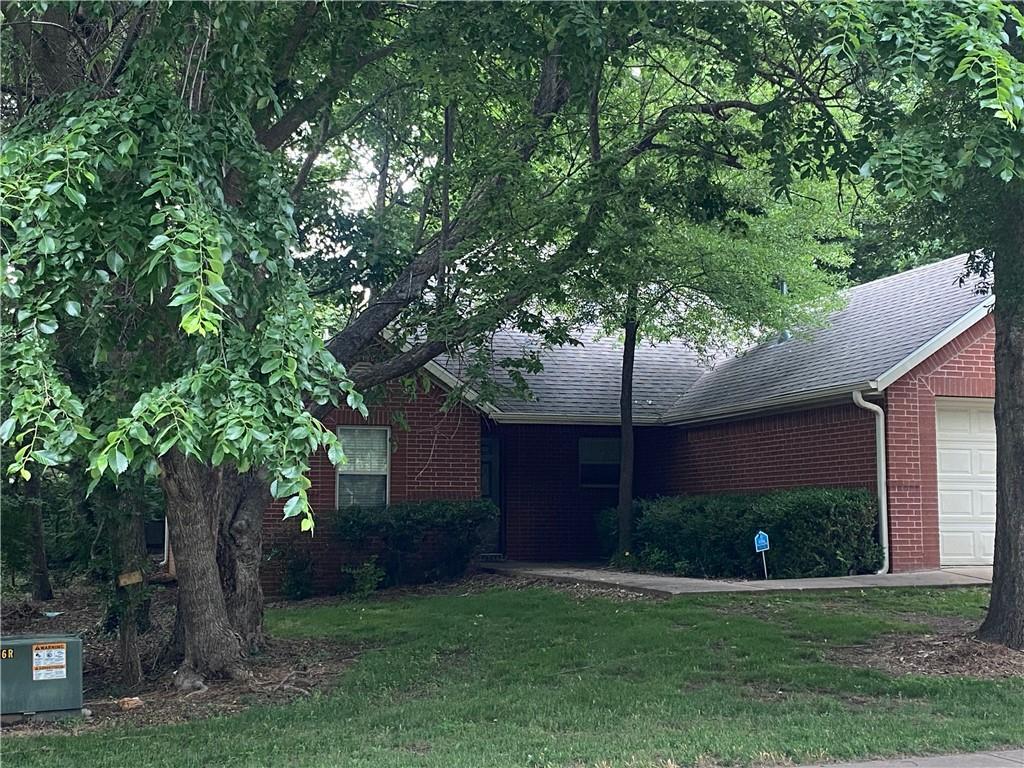 Foto principal - 2444 Cornerstone Pl