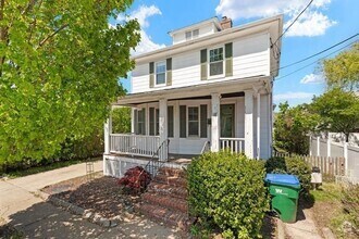 Building Photo - 117 2nd St
