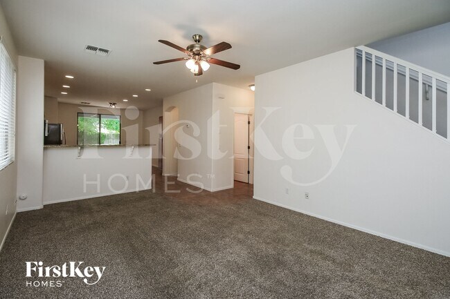Building Photo - 4142 S Mariposa Dr