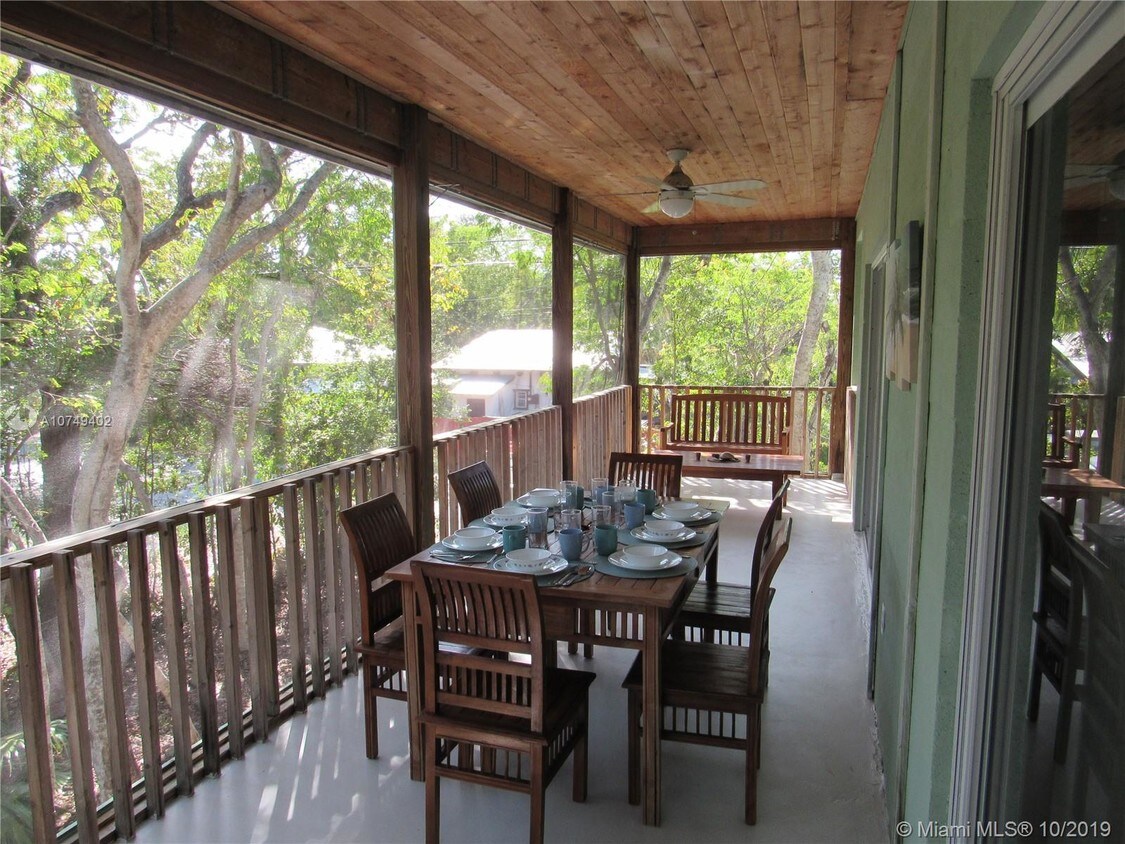 Foto principal - 200 Silver Lake Dr