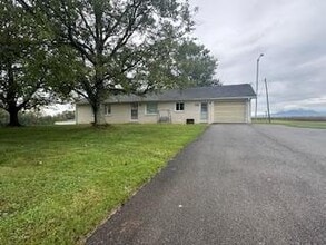 Building Photo - 5013 Bonbrook Mill Rd