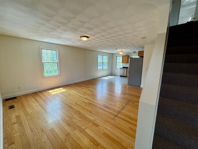 Building Photo - 3477 Pawtucket Ave