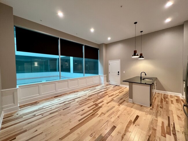 Building Photo - 409 Lackawanna Ave