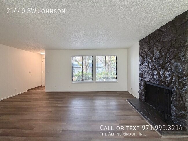 Foto del edificio - 21440 SW Johnson-