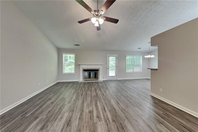 Foto del edificio - 2643 Marleigh Farm Rd NW