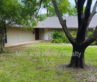 Building Photo - 3411 Cameron Ct