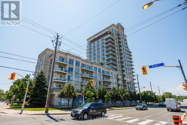 Building Photo - 3865-3865 Lake Shore Blvd W