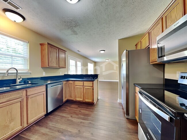 Foto del edificio - 6012 Mountview Dr