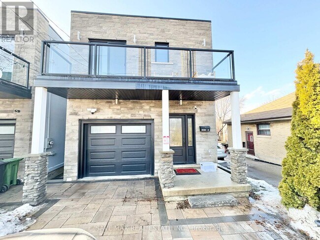 Photo du bâtiment - 574B Pharmacy Ave