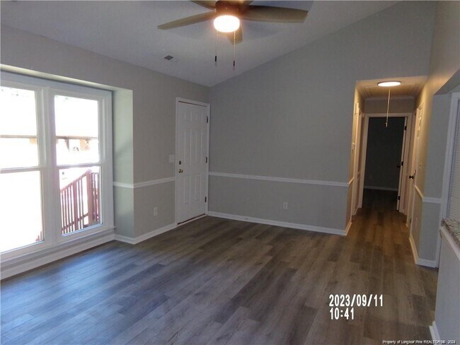 Foto del edificio - 118 Girard Ave