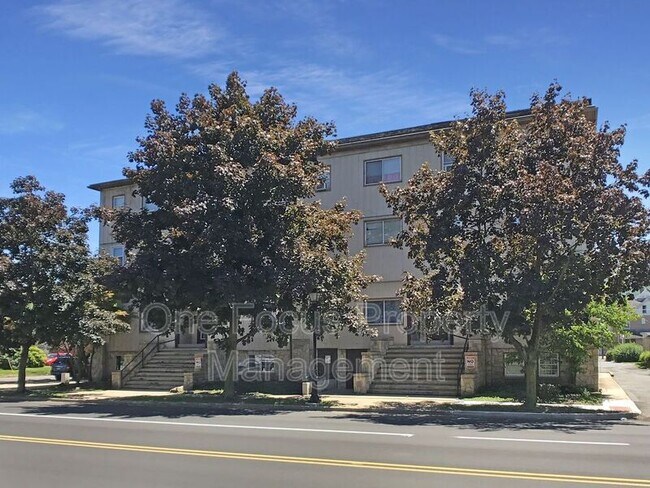 Foto del edificio - 803 W 3rd St