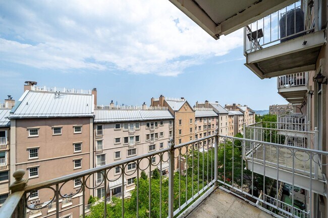 Foto del edificio - 206 Shearwater Ct W