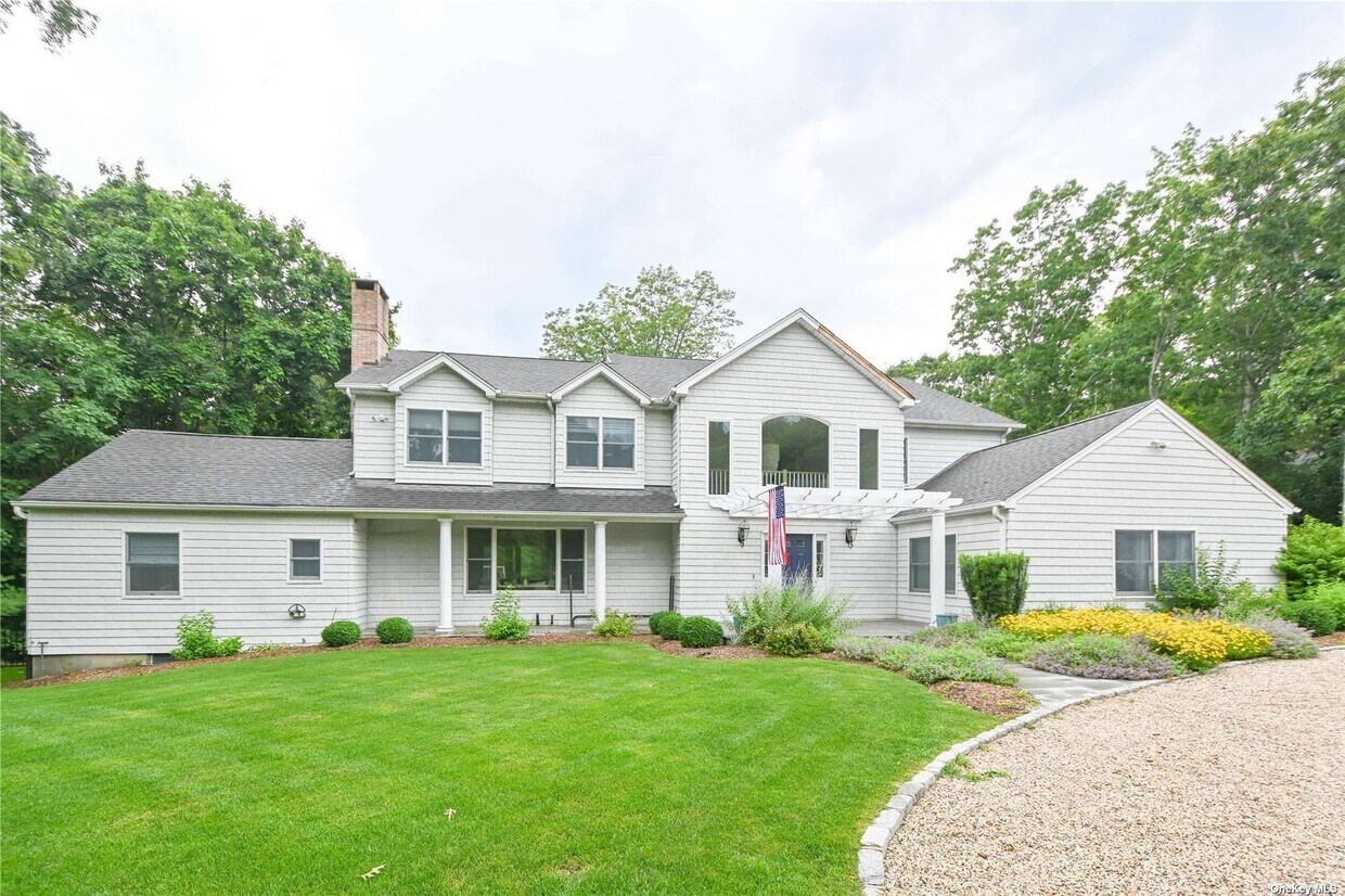 Foto principal - 5700 Nassau Point Rd