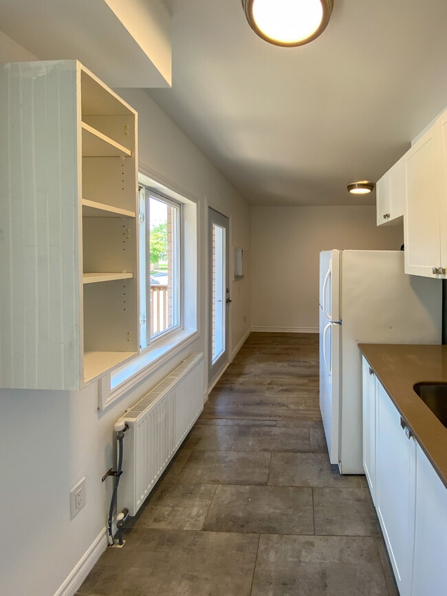 Building Photo - 625 Borthwick Ave
