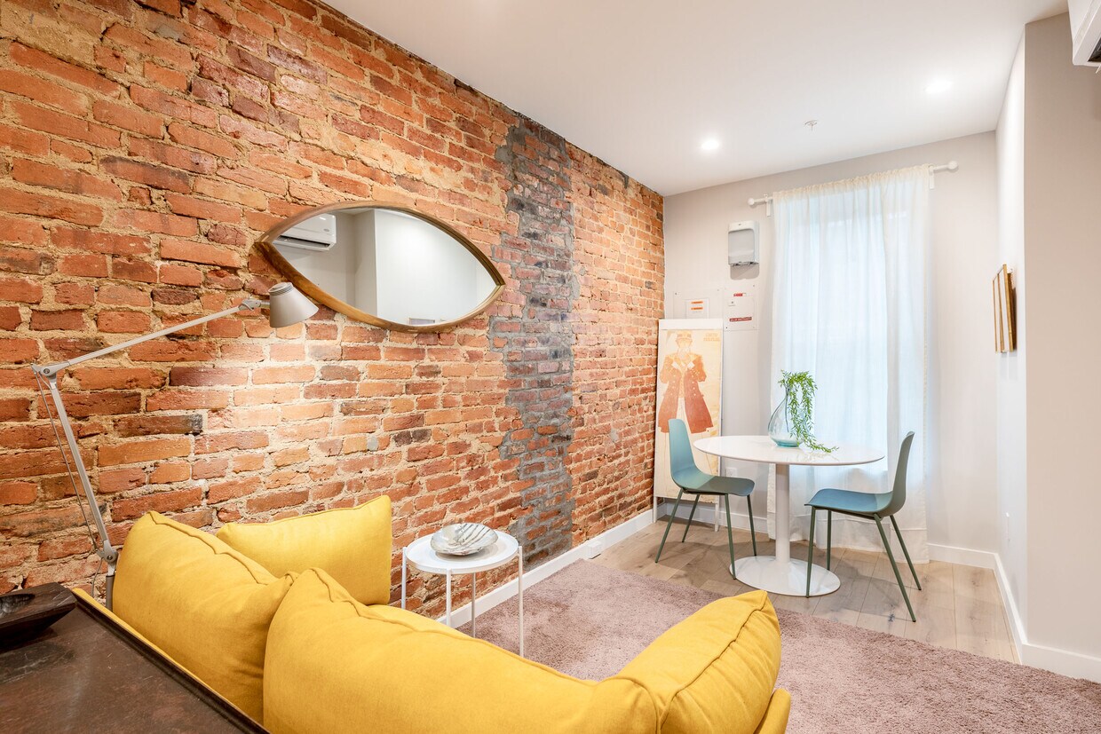Foto principal - 744 Morton St NW