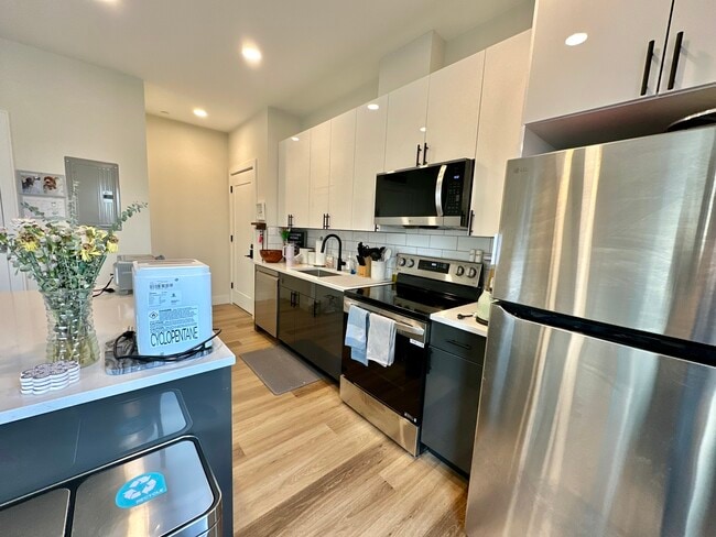 Building Photo - 63 Belgrade Ave