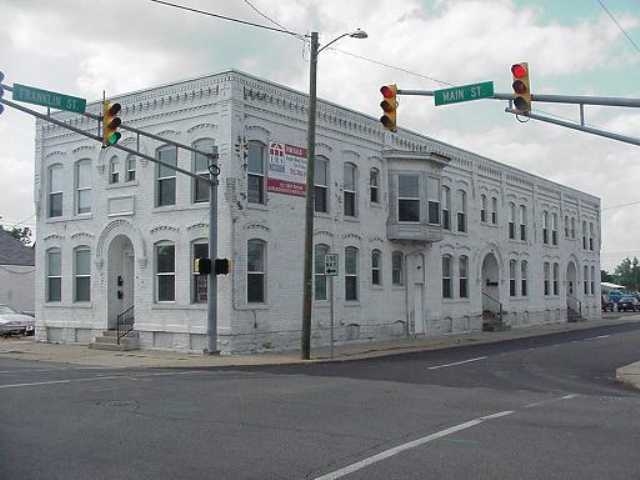 Building Photo - Sanders Flats