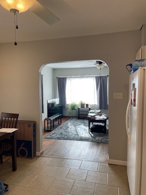 Kitchen looking into living room. - 510 W Chambers Dr