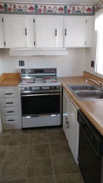 Building Photo - 69271 Golden West Dr