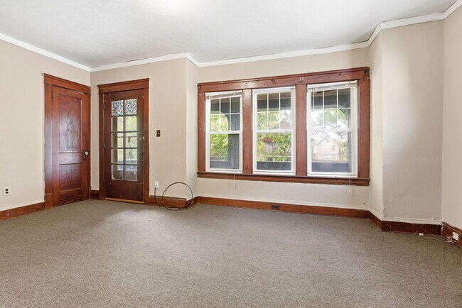 Building Photo - 13615 Earlwood Rd
