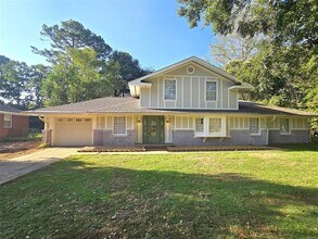 Building Photo - 3024 Pelzer Ave