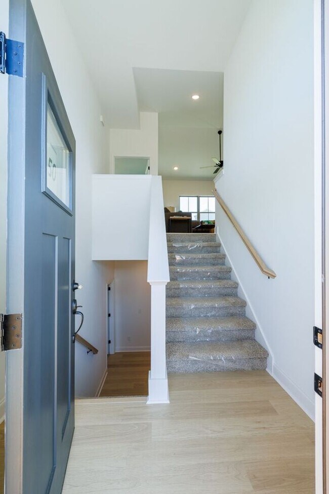 Building Photo - **ONE MONTH FREE: Move-In Incentive** Brand New home in Hardin Valley for rent! Washer & Dryer In...