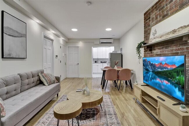 Foto del edificio - 1830 3rd Ave