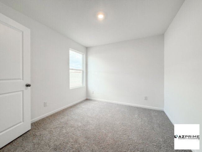 Building Photo - Modern 3/2 Arizona City Home - Spacious La...