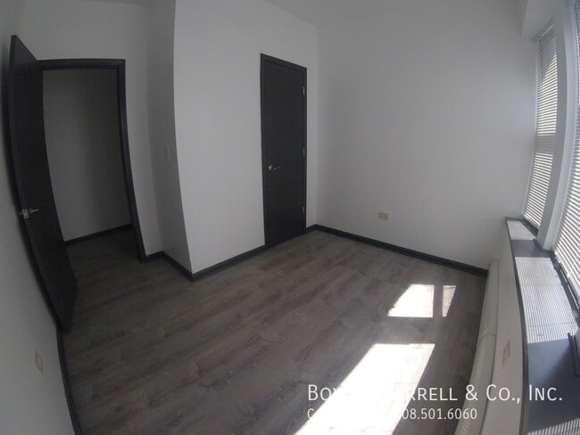 Foto del edificio - 111 E 57th St