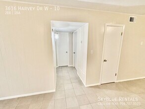 Building Photo - 3616 Harvey Dr W